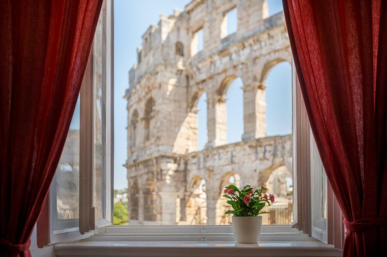 Amphitheatre Premium Apartment With Seaview Pula Eksteriør billede